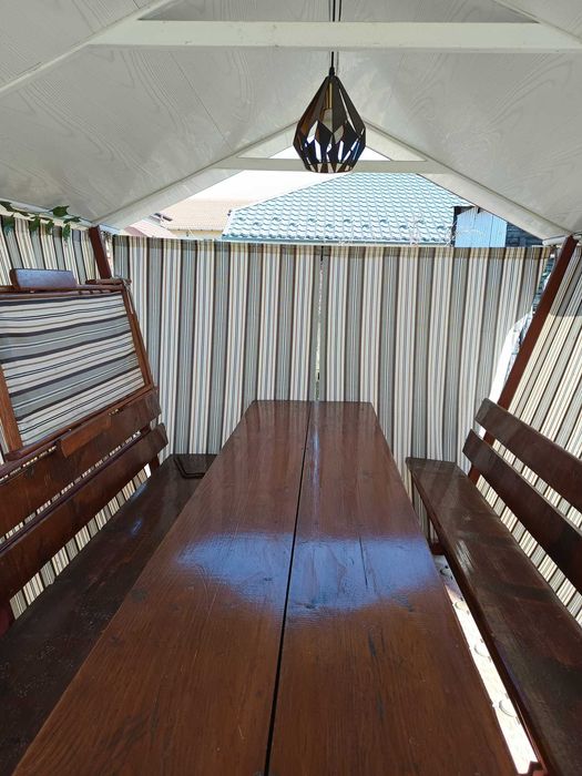 Pavilion de gradina cu 12 locuri