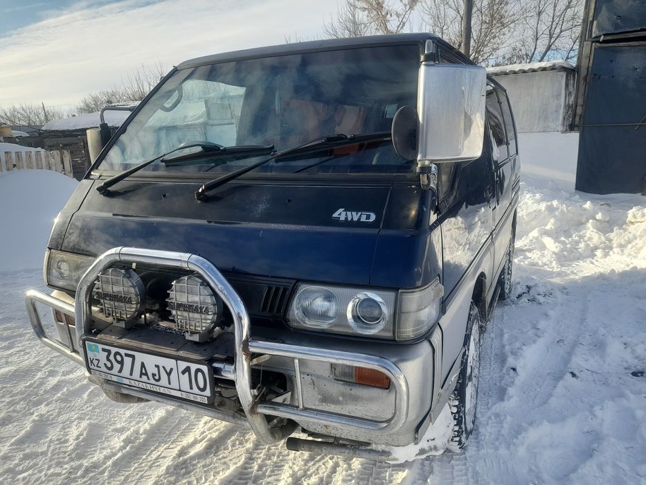 Митсубиси Делика