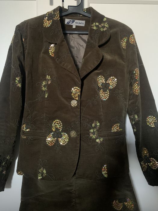 Дамски костюм сако и пола размер М