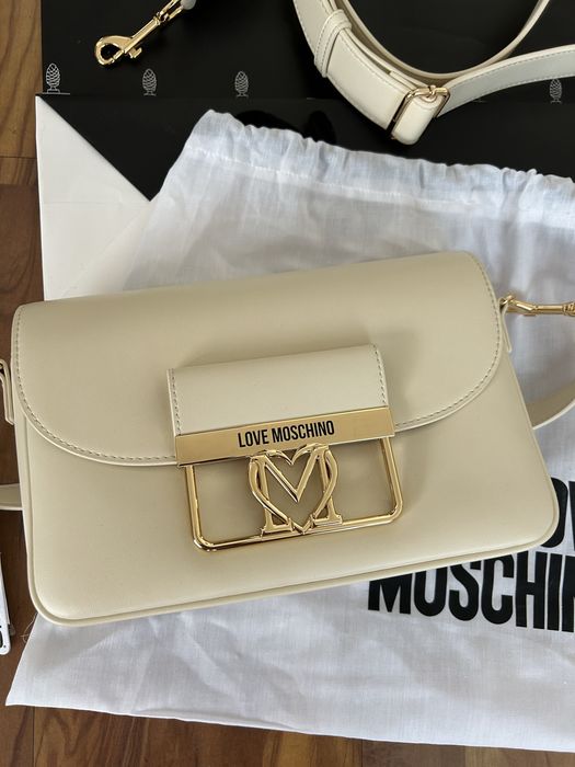Нова чанта Lоve Moshcino