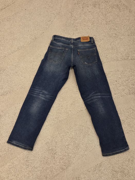 Levis loose taper