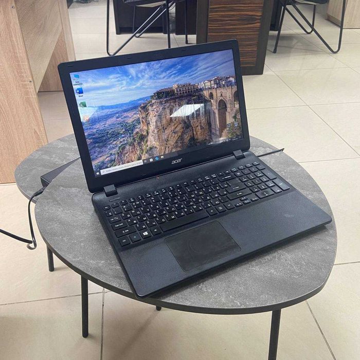 БУ Ноутбук Acer EX2519 Celeron 1.3 GHz ОЗУ 8 гб Hdd 200 гб