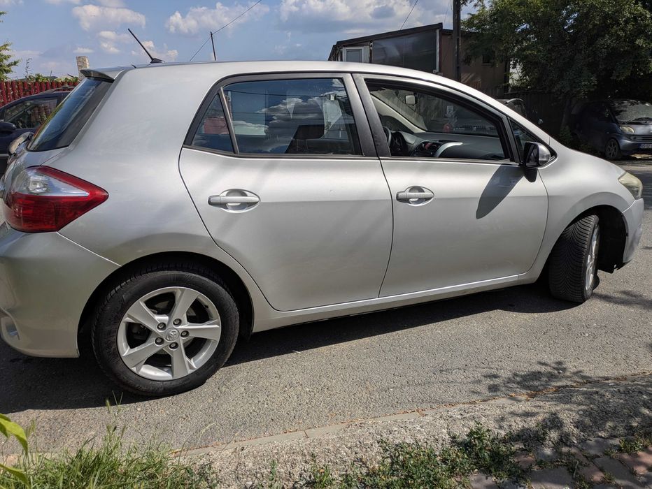 TOYOTA Auris 2012 — imagine 4
