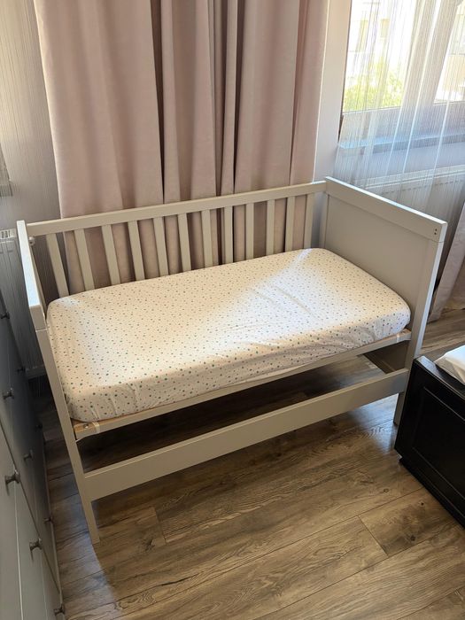 Patut ikea culoare gri scandinav plus saltea