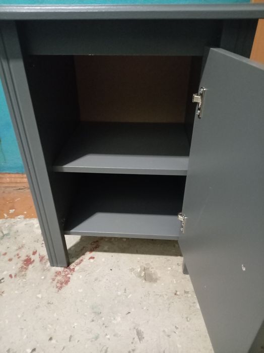 Продам тумбу серую