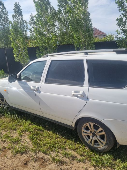 Подам авто Лада Приора 2171