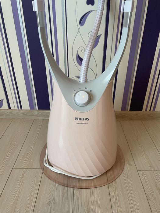 Aparat de calcat vertical cu abur