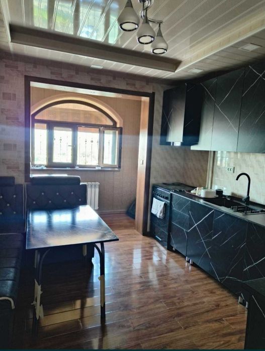 Продаю квартиру Яшнабадский р-он Куйлюк 2-х ком 58м2. 8-этаж 9-этажка