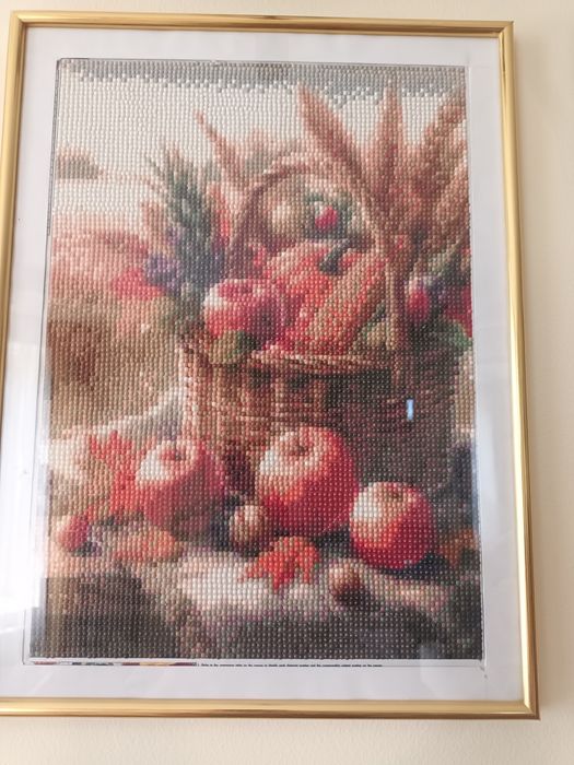 Tablou cu diamante,30x40cm.cu rama aurie și sticla de protecție.