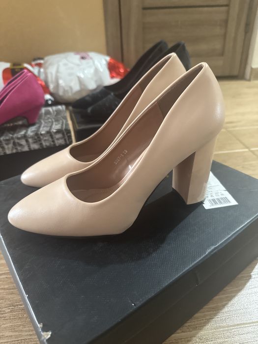 продам обувь и пиджаки