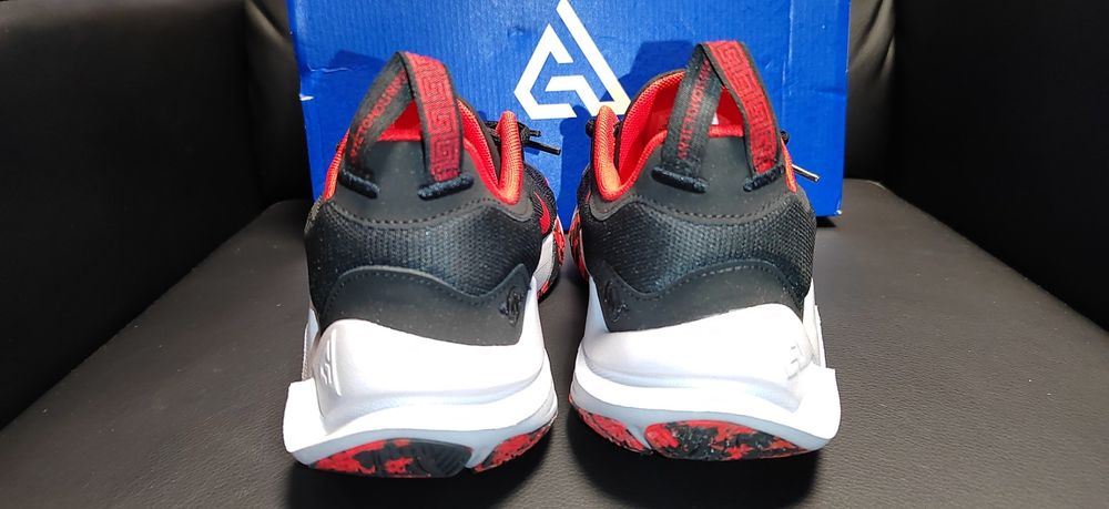 Nike Giannis Immortality 2, номер 38,5