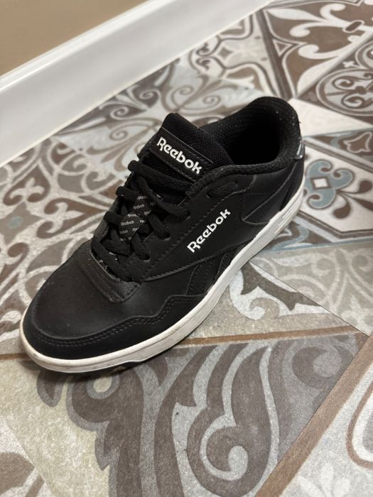 Дамски черни кецове Reebok