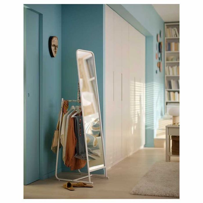 IKEA Oglindă KNAPPER - stare buna