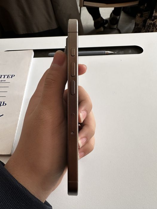 Iphone 15 pro 256gb titanium color