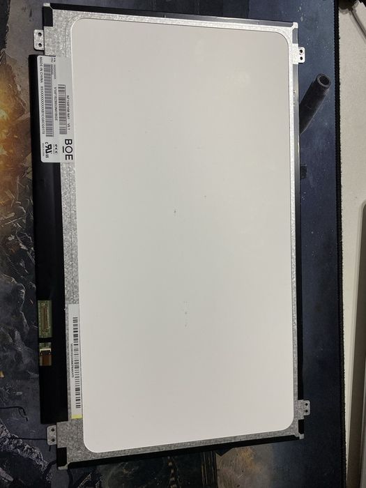 Продам матрицы для ноутбуков.