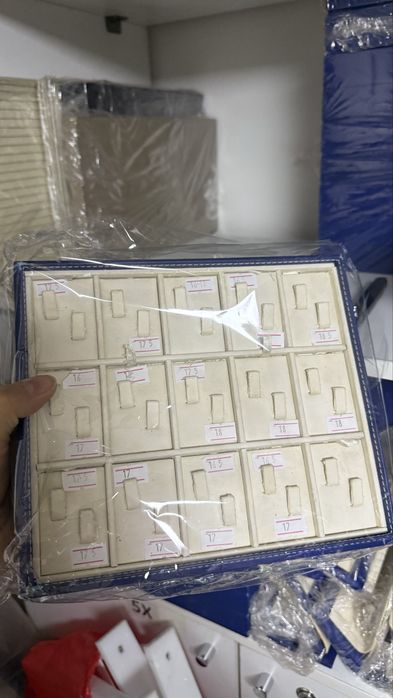 Планшеты для ювелирного магазина