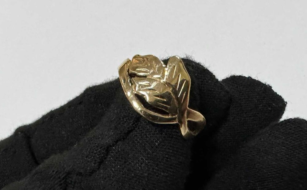 Златен пръстен 14K 585  2.21 гр