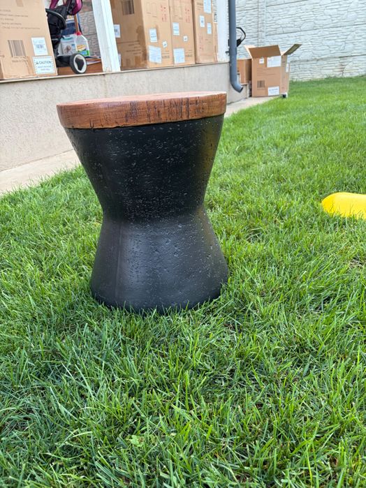 Masa laterala HOMPUS tip clepsidra masuta cafea living terasa gradina 33.5 x 42.7 cm neagra