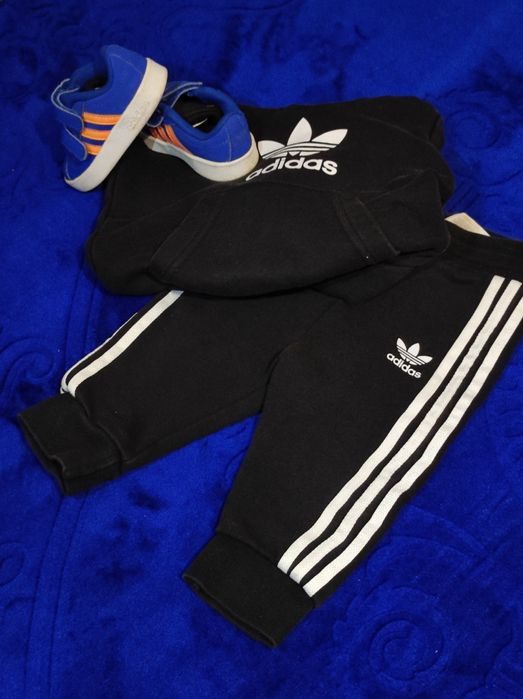 Trening Adidas + papucei