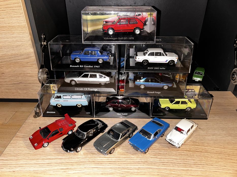 Колекционерски колички 1/43 150+ броя