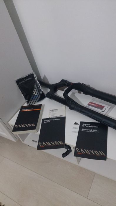 OFERTA Bicicleta Canyon Torque Ex Enduro Impecabil Fox 180 mm