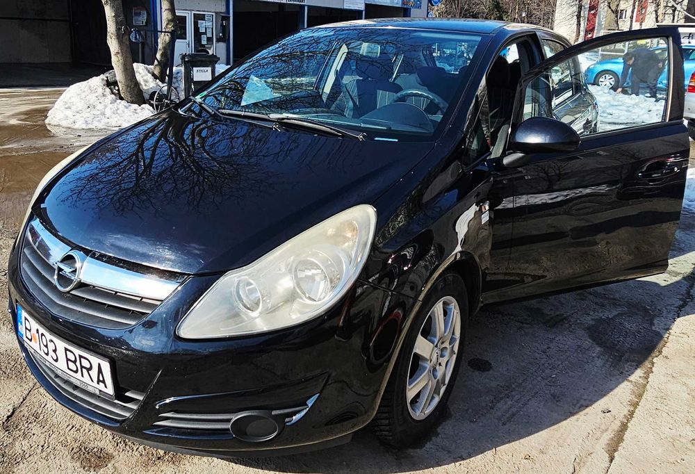 Opel Corsa 1,2 benzină