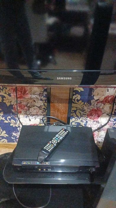 Домашний кинотеатр Samsung 42