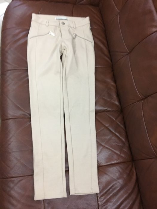 Pantaloni "Stradivarius" exceptionali+cadou