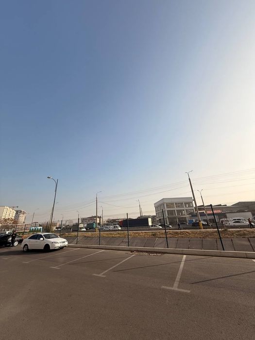 Сергили чоштепа метрони биринчи бекати 74квадрат нежилой жой 100минг