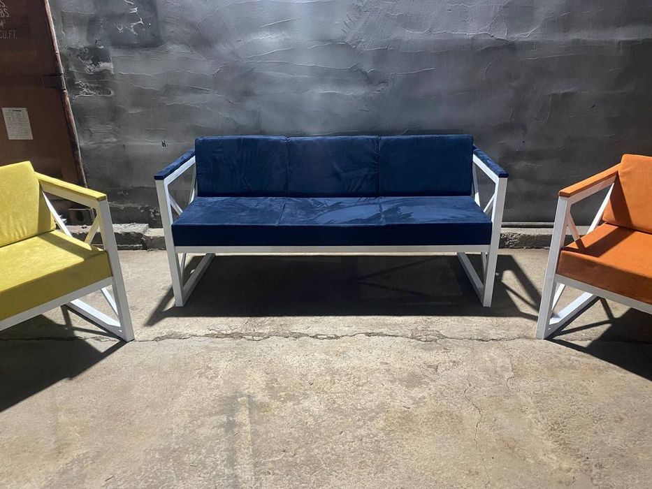 Divan loft stilda yasab beramiz rangi olchamlarida muammo yoq