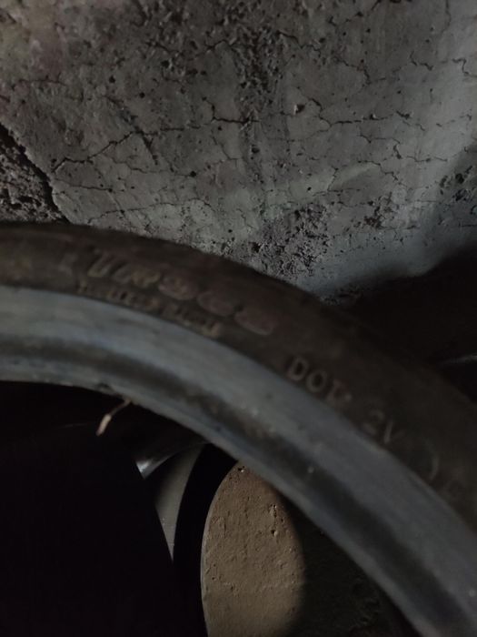 Продам диски с шинами на 17