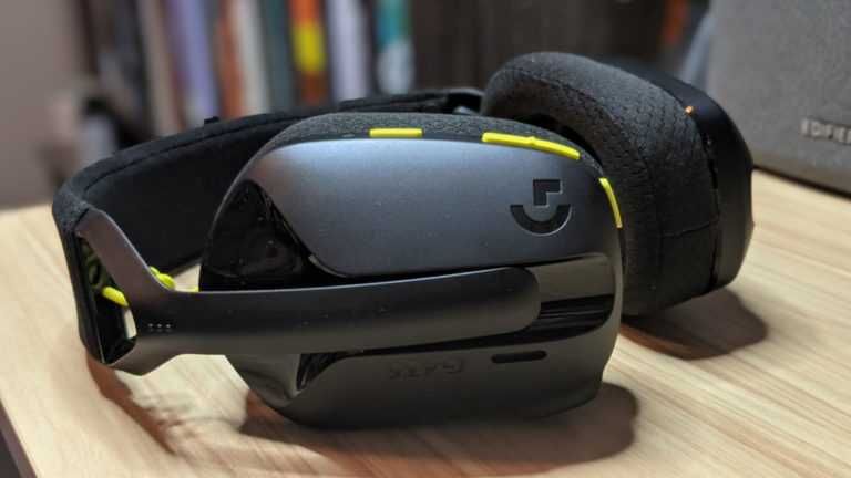 Logitech G435 чёрные и белые, Bluetooth, без USB LIGHTSPEED, б/у