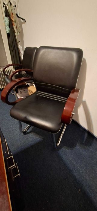 Set de mobilier managerial exclusiv Elvila – Elmoberom complet pentru firma,  masa protocol inclusa