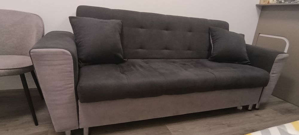 Диван триместен сив
