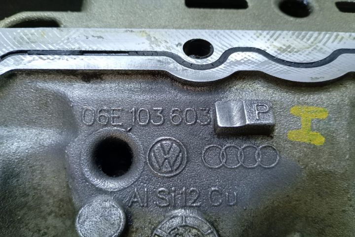 Baie ulei 3.2 fsi 06E103603P Volkswagen VW Touareg generatia 1 7L (fa