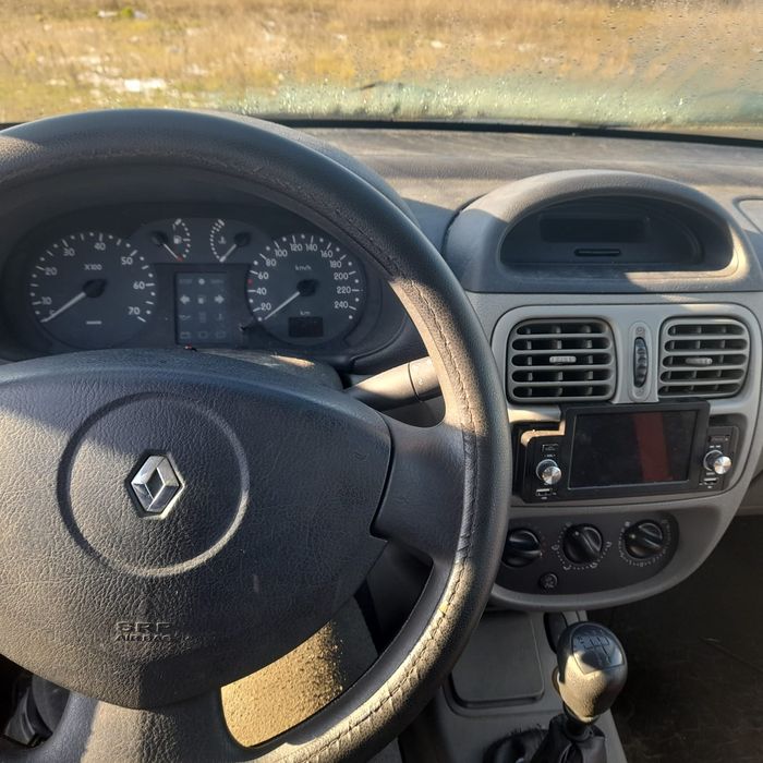 Vând Renault Clio Symbol