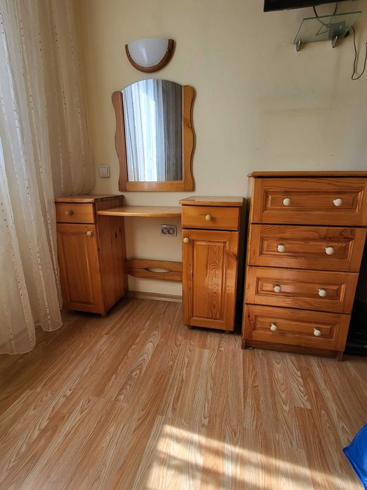 Скрин и тоалетка за спалня от Чам