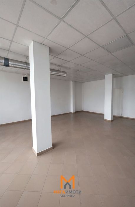 Продажба Офис в жилищна сграда гр. Севлиево - гр. Севлиево 71m²