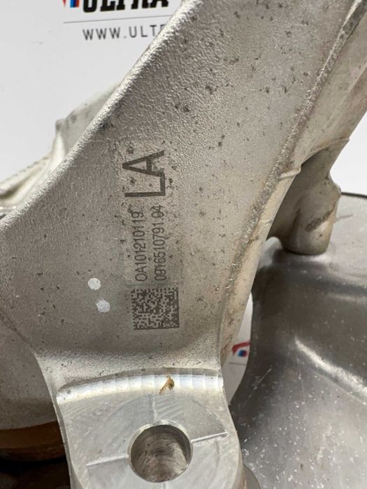 Преден Ляв Шенкел С Лагер За БМВ 1 Ф70 2 Ф74 Ф78 У06 BMW 1er F70 2er F74 F78 U06