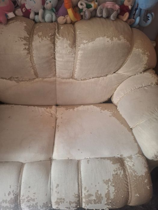 Продам диваны для гостиной.