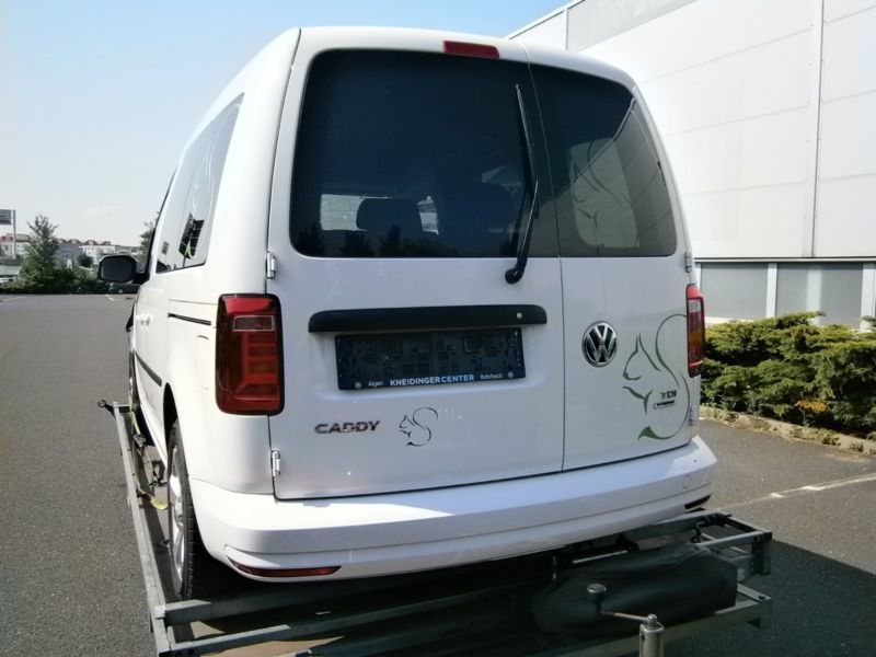 НА ЧАСТИ! VW Caddy 1.4 TSI DSG Модел 2017 г. - 4 броя