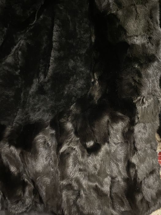 Продам мутоновую шубу