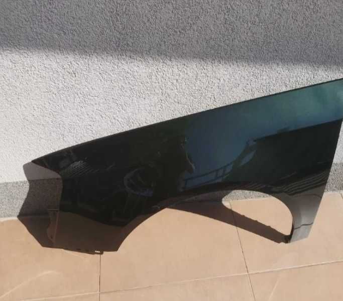 Aripa Fata Stanga VW Passat B6 2005-2011 Vopsita Verde