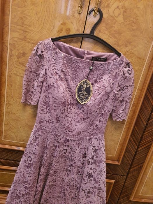 Срочно продаётся не ношеная турецкая вечерняя платья 400000