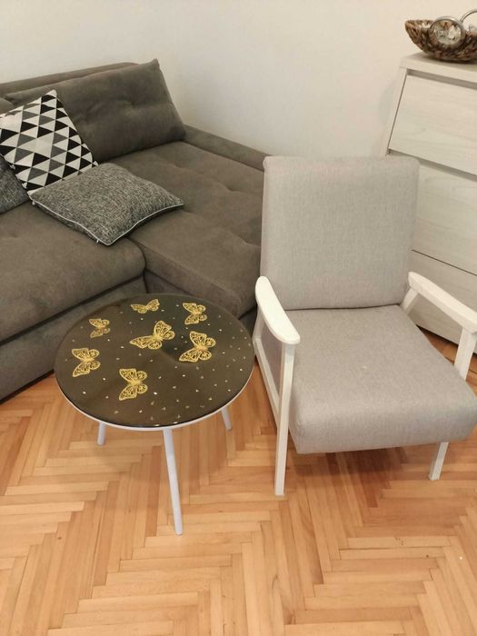 masuta cafea din lemn si rasina