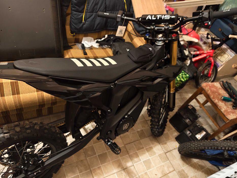 Altis delta e moto
