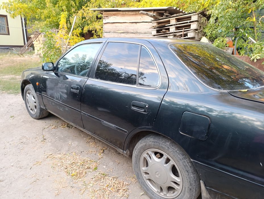 Продам срочно. Тойота камри 10