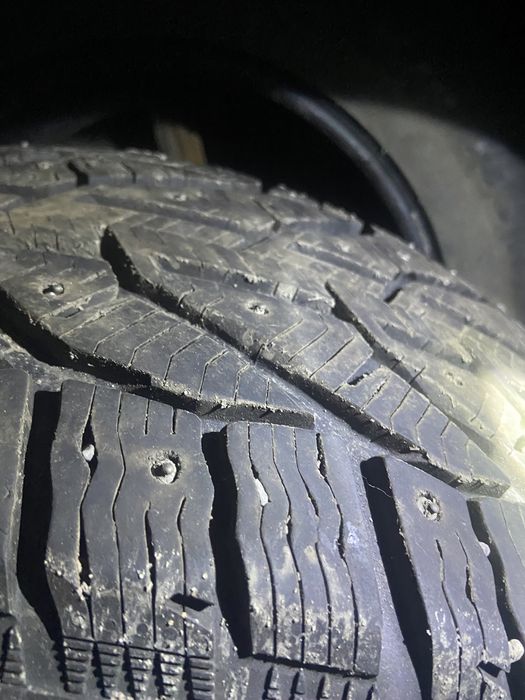 Резина зимняя с шипами