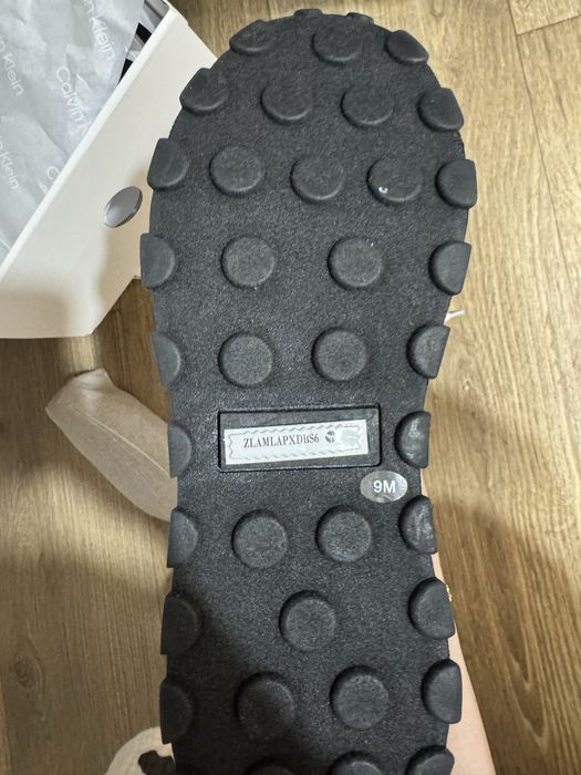 Продам кроссовки Calvin Klein оригинал