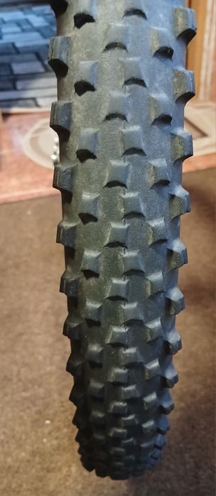 Roata Downhill Thru Axle